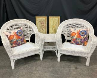 White Wicker Chairs Decor