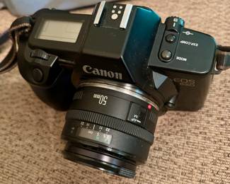 Cannon EOS - 620 Film Camera sold w/all accessories