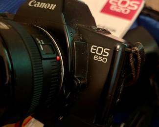 Cannon EOS - 620 Film Camera sold w/all accessories