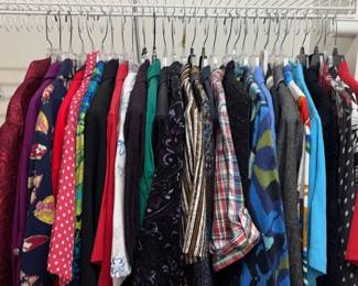 Womens Size 1X Button Up Shirts