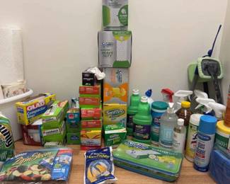 Huge Lot Of Cleaning Kitchen Supplies