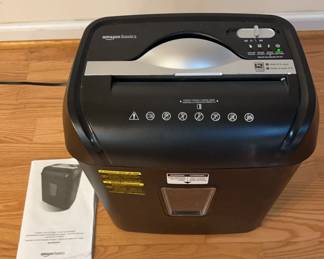 Amazon Basics Paper Credit Card Shredder