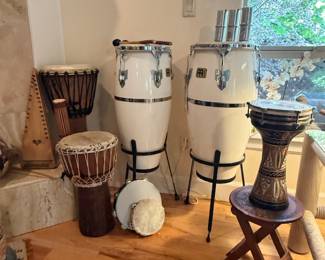 Collection of Drums / MEINL / YANKI /
KANBULA / Etc
