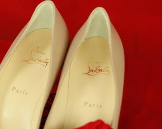 S5 - $200. Size 39.5. Christian Louboutin Paris. So Kate Heel in Nude. BRAND NEW IN BOX. Absolutely NO Scuffs on the red bottom or in the shoes.