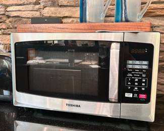 M53 - $20. Toshiba Microwave.