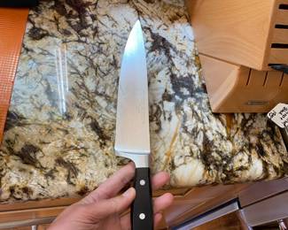 M104 - $195. Wusthof Knives & Block. 7 Pcs.