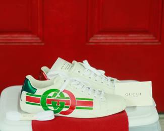 S7 - $250. Size 9. Gucci Women's Ace "Interlocking G". Style 577145-A38V0-9062. Gently Worn.