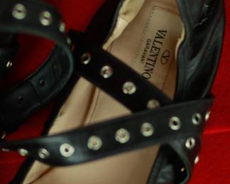 S6 - $100. Size 39. Valentino Garavani Black Ballerina Flats with Ankle Wraps.