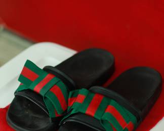 S3 - $140. Size 39. Gucci Pursuit Slides with Bowtie.