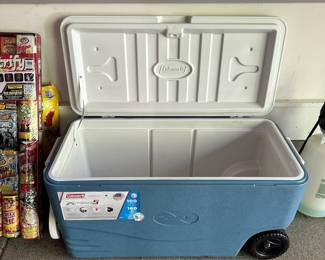 M81 - $30. Coleman XTreme5 Cooler. 100 qt.
