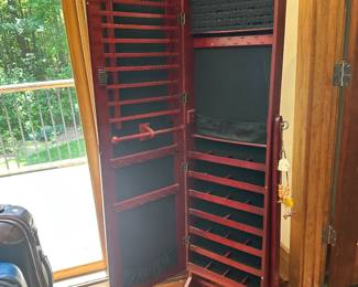 M38 - $70. Lori Greiner Jewelry Box and standing floor mirror. (Key broken in lock)