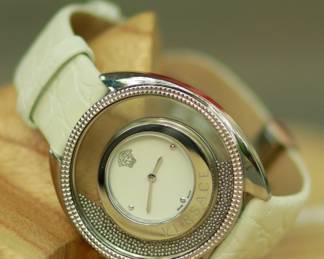 J33 - $500. Versace Destiny Spirit 86Q. Genuine White Leather Versace Band.