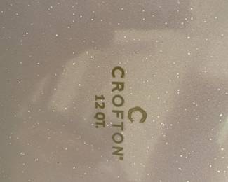 M105 - $15. Crofton 12 Qt Stock Pot.
