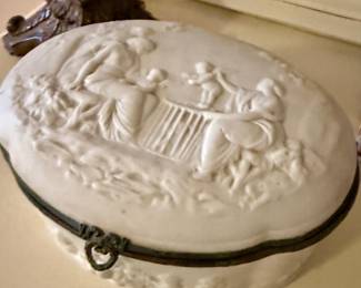 Limoges box