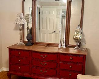 Large Dresser Distressed Red & Oak w/mirror