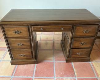 006 Antique Desk