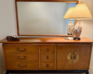 AMERASIAN Line by Kent Coffey
Lg Dresser with Mirror / Nice ! 