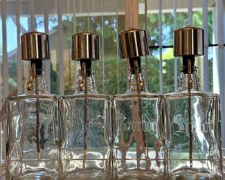 Liquor Bottle Pump Station/ Scotch +
Acyclic Stand 
