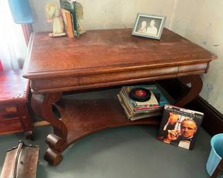 A beautiful library table!
