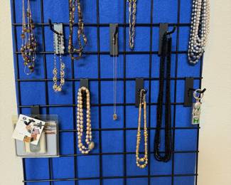 Jewelry (also pierced earrings and pins available)