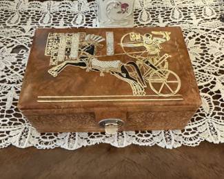 Chariot Jewelry Box