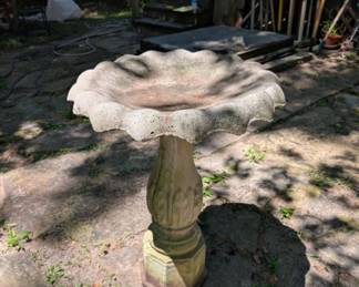 Concrete birdbath