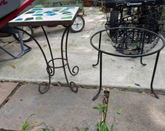 Plant stand & metal plant riser