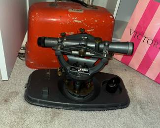 DAVID WHITE 8300 TRANSIT w/ CASE