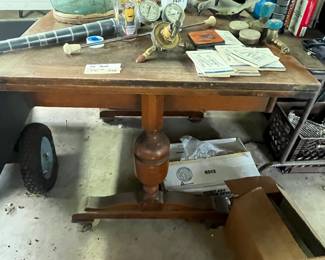 Antique English draw-leaf table