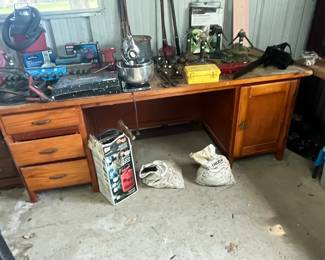 Long work table