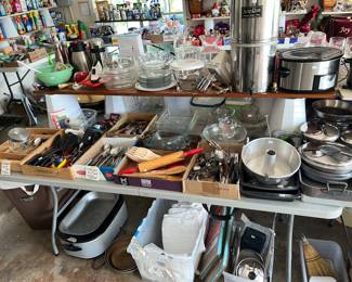 LOTS OF BAKEWARE