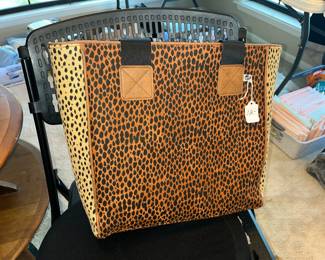 ANOTHER TRENDY BAG!