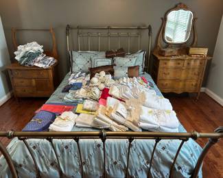 Brass Queen bedframe