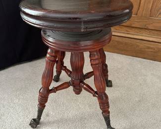 Clawfoot piano stool