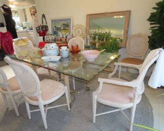 Dining room area.