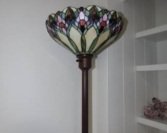 Tiffany style floor lamp.