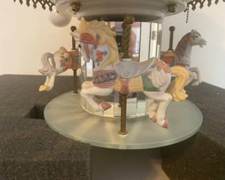 CAROUSEL CEILING LIGHT