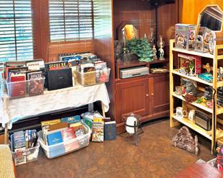 Books..Cars, TX, Novels+Fun Decor