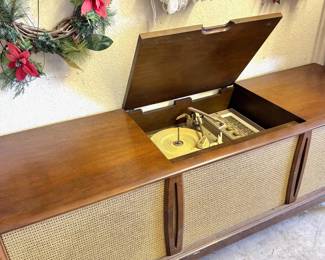 Garrard Stereo--Works