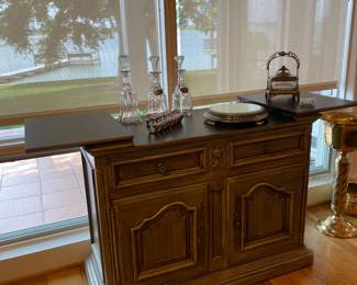 Flip Top Bar cabinet / Server