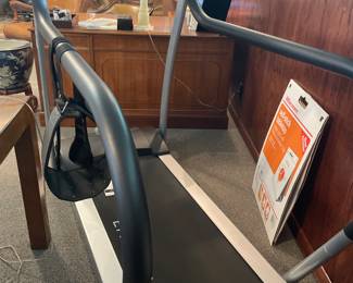 Endurance Treadmill works