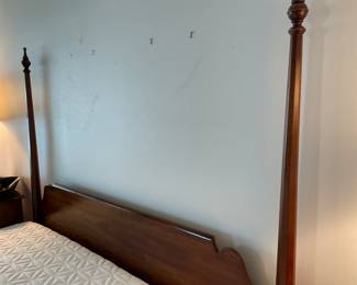Poster Bed