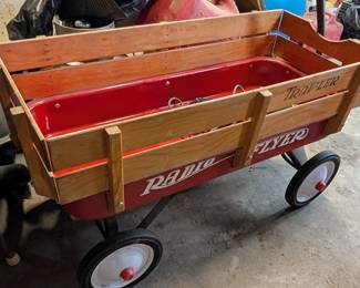 Radio Flyer Wagon in Excellent Condition 