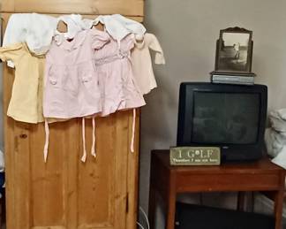 Old Box TV for Gaming!