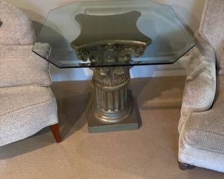 Pedestal table with glass top