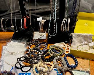 Fashion jewelry