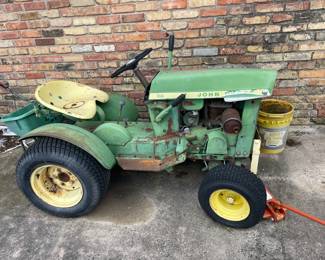 John Deere 110 riding mower