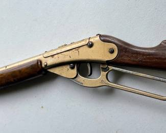 Vintage Daisy Model 104 The Golden Eagle BB Gun Rifle AR USA Made