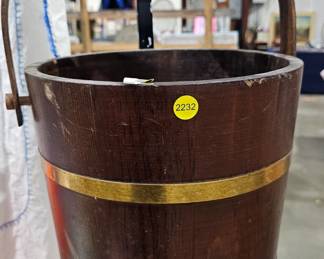 R A LISTER & COMPANY BUCKET