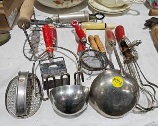 VINTAGE KITCHEN UTENSILS / TOOLS